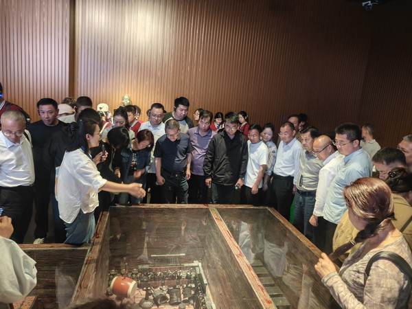 微信图片_20250419172209(1).jpg