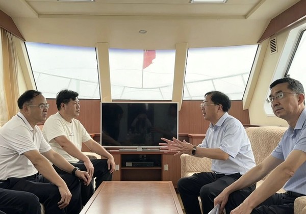 郭新泽赴湖南1.jpg